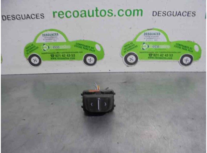 Recambio de mando elevalunas delantero izquierdo para dacia sandero ii 1.5 dci diesel referencia OEM IAM 254214937R 