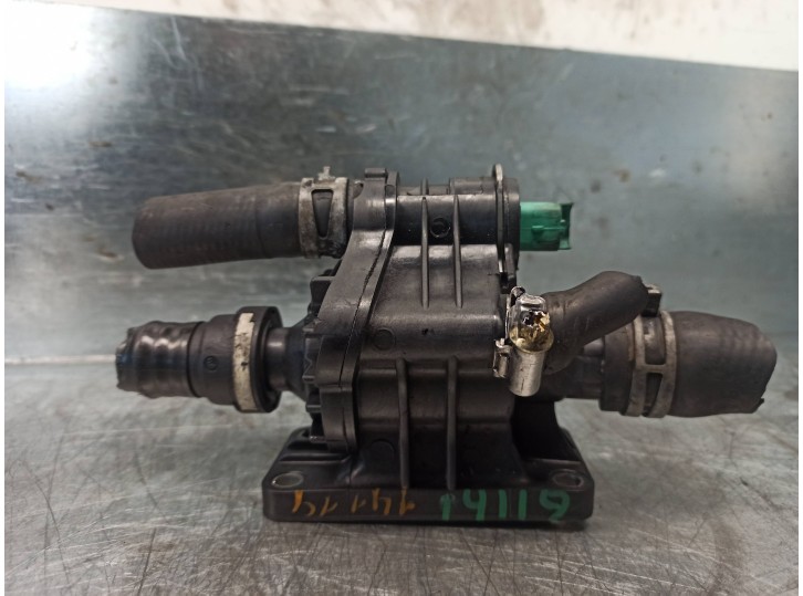 Recambio de termostato para ford focus c-max (cap) 1.6 tdci cat referencia OEM IAM 1313841  