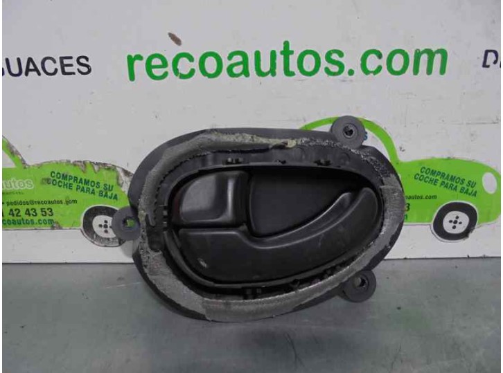 Replacement front left interior door handle for Peugeot 406 Saloon (S1/S2) 2.0 HDi OEM IAM reference 9616307577 4 DOOR