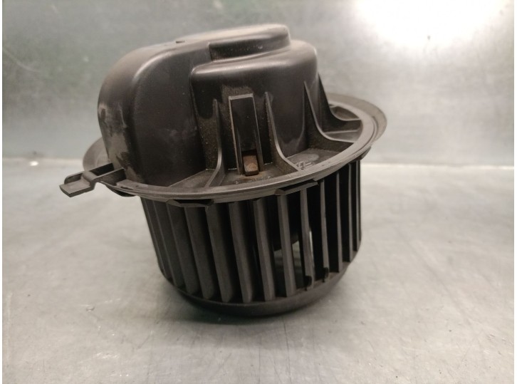 Recambio de motor calefaccion para volkswagen sharan (7n1, 7n2) 2.0 tdi referencia OEM IAM 7H0819021A  