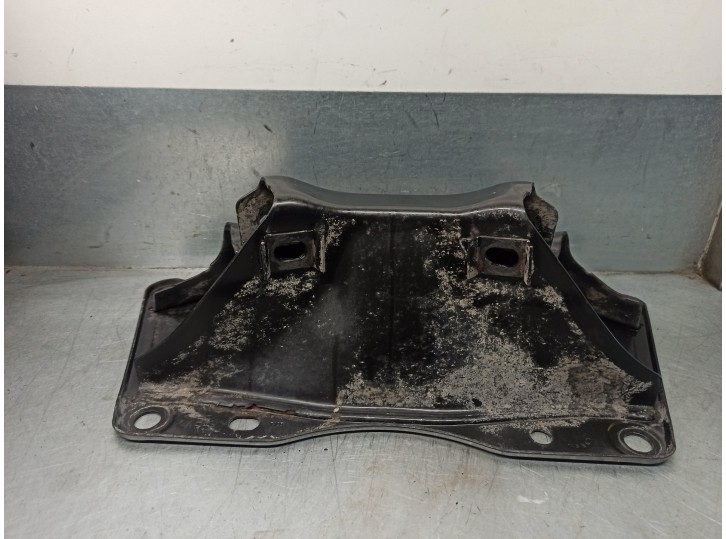 Recambio de puente trasero para fiat doblo 1.6 jtdm 16v cat referencia OEM IAM 51811328  SUELO BURRA 1