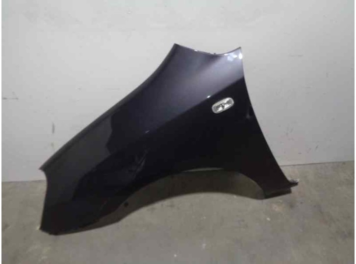 Recambio de aleta delantera izquierda para kia carens (un) 2.0 crdi referencia OEM IAM 663111D000 GRIS OSCURO 