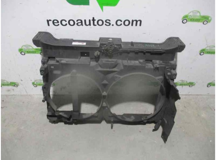 Replacement front radiator grille for Citroën C8 HDi 120 Premier OEM IAM reference 7212WP FIBERGLASS WITH LOCK 