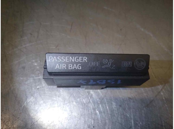 Recambio de pantalla multifuncion para seat ibiza (kj1) fr referencia OEM IAM 6F0919234A  