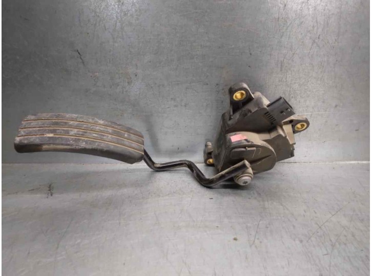 Recambio de potenciometro pedal para renault clio iii 1.5 dci diesel cat referencia OEM IAM 8200297335  