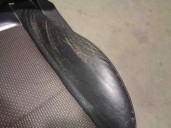 Recambio de asiento delantero izquierdo para hyundai i30 style referencia OEM IAM CUERO NEGRO Y TELA ROJA 5 PUERTAS