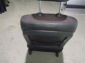 Recambio de asiento delantero izquierdo para hyundai i30 style referencia OEM IAM  CUERO NEGRO Y TELA ROJA 5 PUERTAS