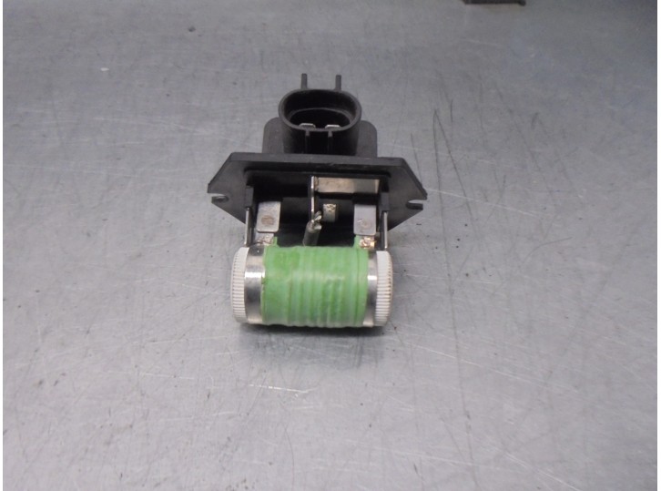 Recambio de resistencia calefaccion para hyundai bayon referencia OEM IAM 4824740  