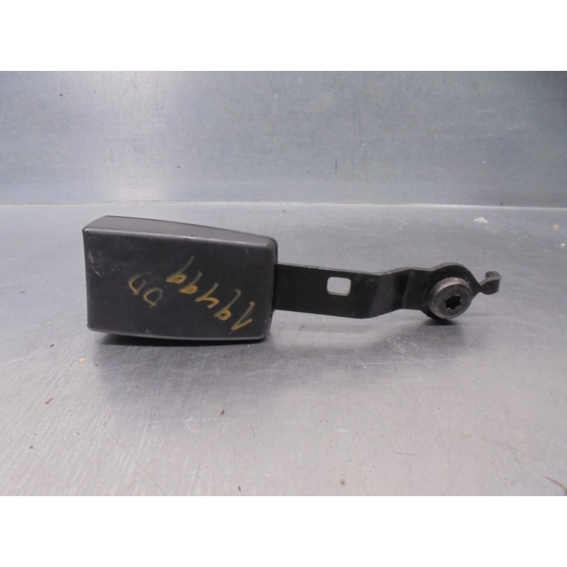 Recambio de enganche cinturon para fiat fiorino 1.3 16v jtd cat referencia OEM IAM 98846394  DEL DER ,