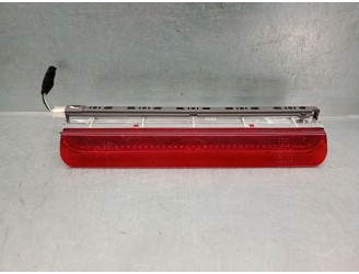 Recambio de luz central de freno para fiat 500 abarth 1.4 99kw referencia OEM IAM 735488690 735488690 