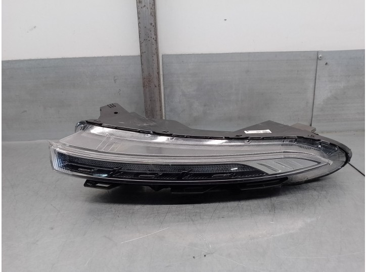 Recambio de piloto delantero izquierdo para hyundai bayon referencia OEM IAM 92207Q0500 