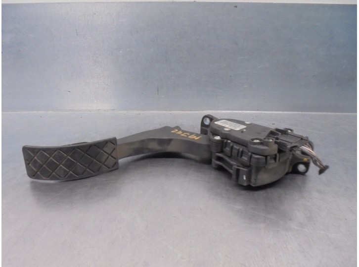 Recambio de potenciometro pedal para volkswagen polo (9n3) 1.4 tdi referencia OEM IAM 6Q1721503B 6PV00849501 HELLA