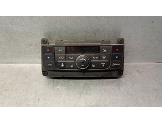 Recambio de mando climatizador para lancia voyager monospace (404_) 2.8 crd (rt, 53) referencia OEM IAM 68111337AF K68111337AF 