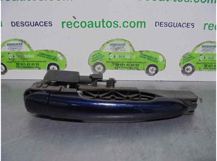 Replacement rear right exterior door handle for Nissan Primera Saloon (P12) 2.2 16V Turbodiesel CAT OEM IAM reference 