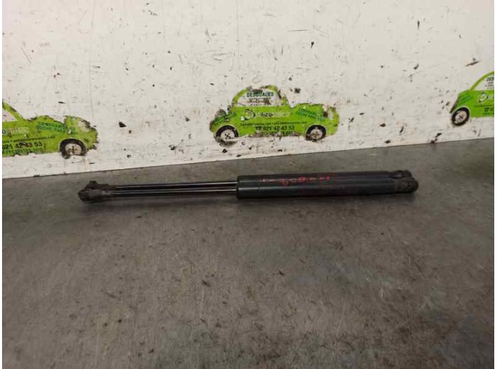 Recambio de amortiguadores maletero / porton para kia carnival ii 2.5 v6 lx referencia OEM IAM OK53Z56630B 