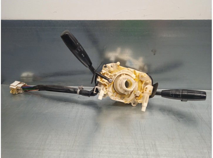 Recambio de mando luces para kia carens 1.8 ls monovolumen referencia OEM IAM 0K2CA66120 45231D1000 