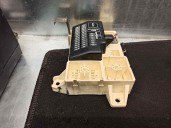 Replacement of relay / fuse box for Jaguar S-Type 2.7 V6 Diesel Executive OEM IAM reference 4R8T14A067AB 