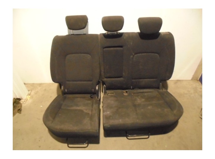 Replacement rear seats for Hyundai ix20 GL Classic OEM IAM reference BLACK FABRIC 5 DOORS