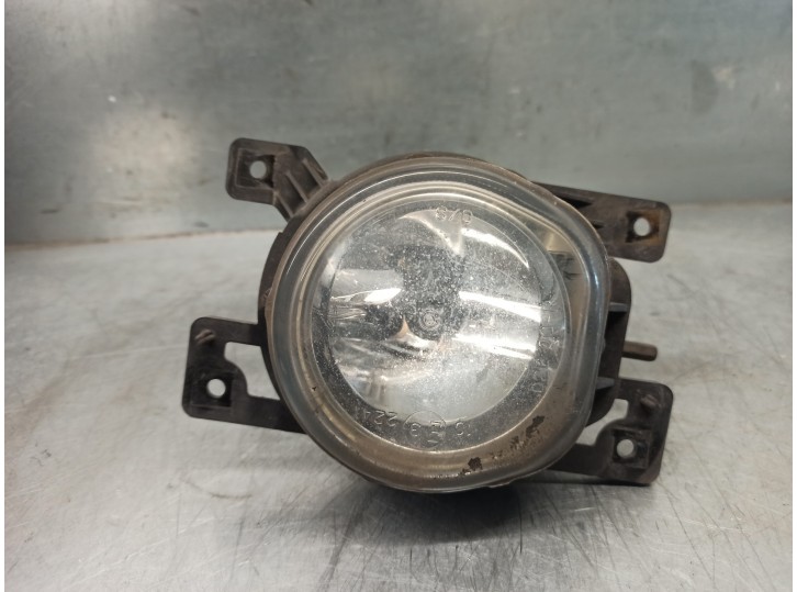 Recambio de faro antiniebla izquierdo para fiat doblo 1.6 jtdm 16v cat referencia OEM IAM 00518144830 04038099900010 MAKO