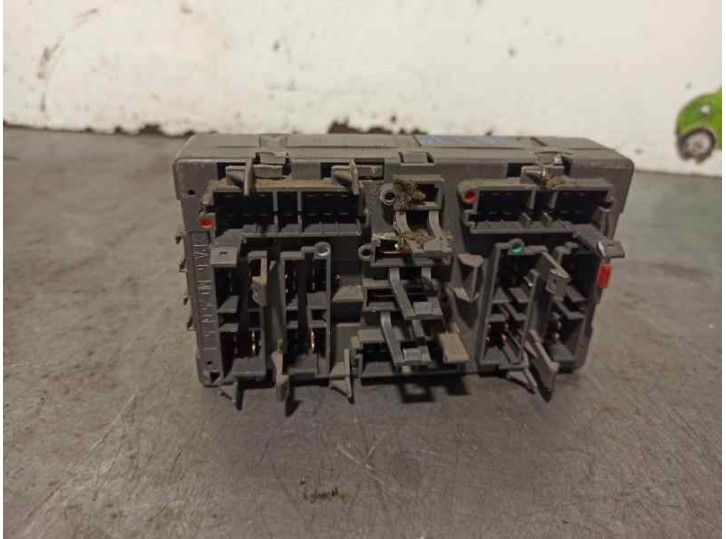 Recambio de caja reles / fusibles para citroën evasion 2.1 td landscape referencia OEM IAM 5970109547 