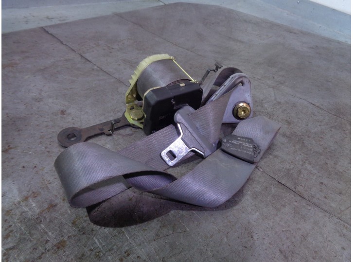 Replacement front right seat belt for Renault Clio II Phase I (B/CBO) 1.9 Diesel OEM IAM reference 411092H 30000