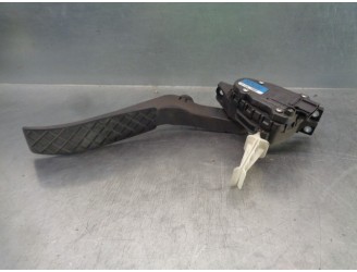 Replacement accelerator pedal potentiometer for Volkswagen Touareg (7LA) TDI R5 OEM IAM reference 7L6723507 6PV00777024 HELLA