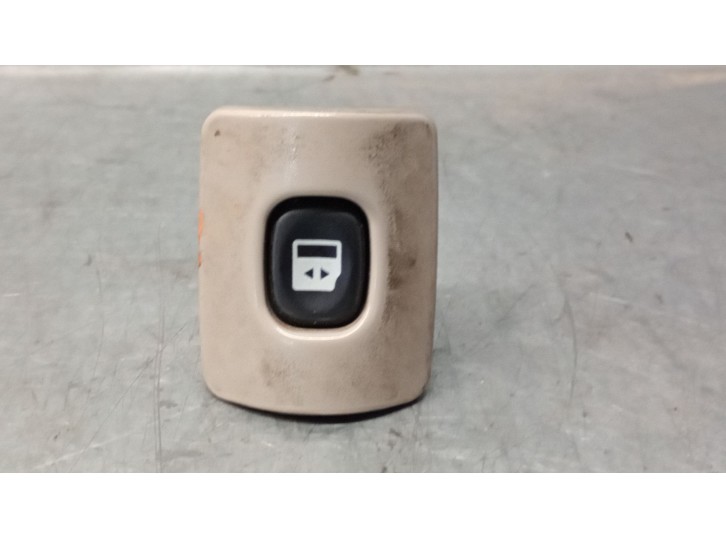 Replacement switch for Lancia Voyager Minivan (404_) 2.8 CRD (RT, 53) OEM IAM reference K68110869AA K68110869AA 