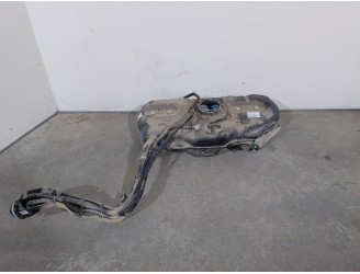 Recambio de deposito combustible para hyundai bayon referencia OEM IAM 31150Q0000 31161Q000 CESTA 24