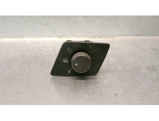 Replacement mirror switch for Volkswagen Polo (9N1) 1.4 16V OEM IAM reference 0474 