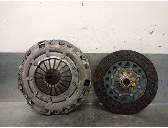 Recambio de kit embrague para dacia duster (hm_) 1.0 tce 90 referencia OEM IAM 302103230R 302051336R C1077675 VALEO