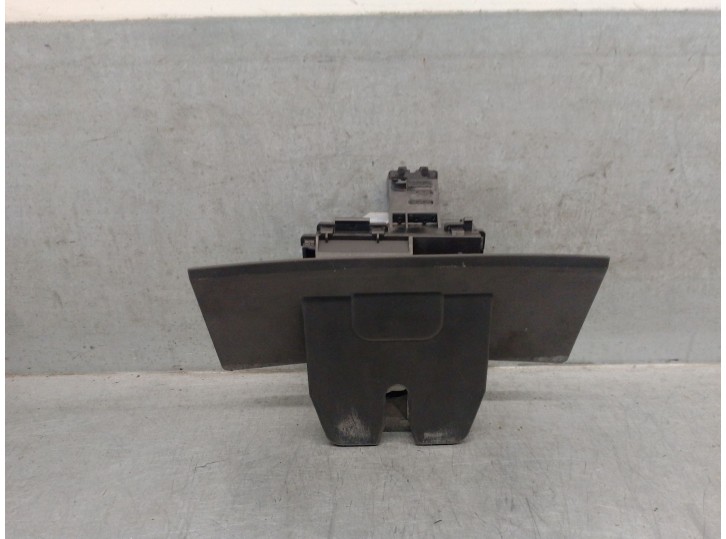 Recambio de cerradura maletero / porton para volvo v60 i (155) d3 / d4 referencia OEM IAM 31276696 31440240 