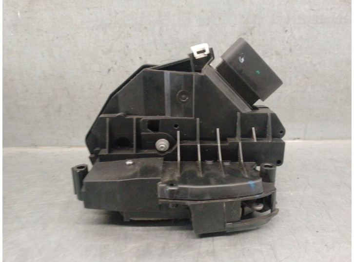 Recambio de cerradura puerta trasera derecha para volvo v60 i (155) d3 / d4 referencia OEM IAM 31301944 31349871 