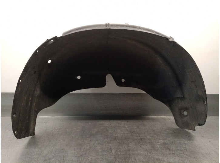 Replacement rear right wheel arch for Kia Sorento II (XM) 2.2 CRDi OEM IAM reference 868402P000 CESTA 8C 868422P000