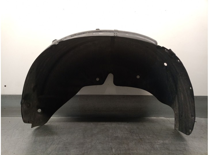 Replacement rear left wheel arch for Kia Sorento II (XM) 2.2 CRDi OEM IAM reference 868302P000 CESTA 8C 868322P000