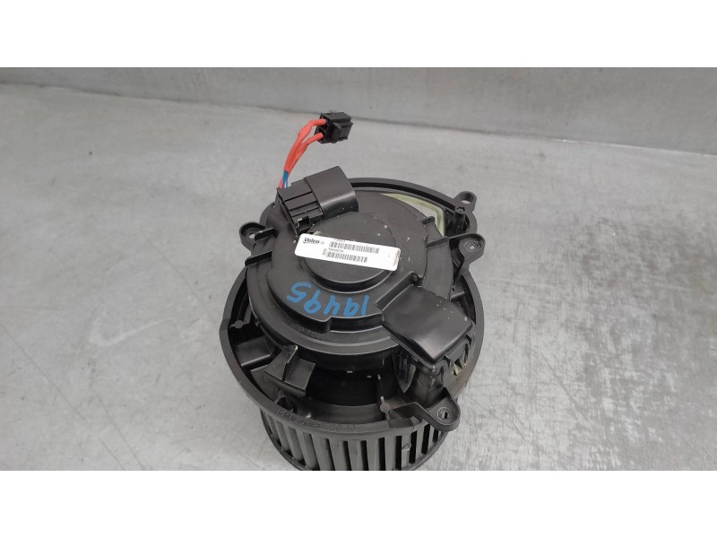 Recambio de motor calefaccion para renault megane iv berlina 5p 1.2 tce energy referencia OEM IAM T69963A  