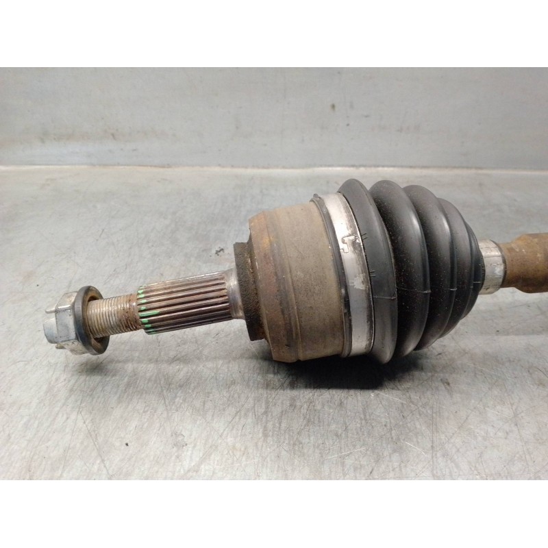 Recambio de transmision delantera derecha para renault megane iv berlina 5p 1.2 tce energy referencia OEM IAM 391009373R  