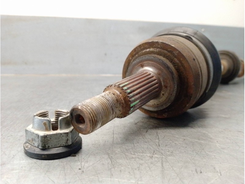 Recambio de transmision delantera derecha para renault megane iv berlina 5p 1.2 tce energy referencia OEM IAM 391009373R  