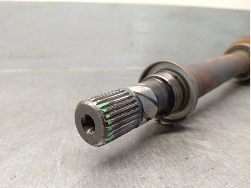 Recambio de transmision delantera derecha para renault megane iv berlina 5p 1.2 tce energy referencia OEM IAM 391009373R  