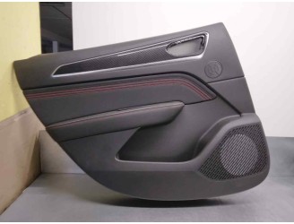 Recambio de guarnecido puerta trasera izquierda para renault arkana referencia OEM IAM 829014373 5 PUERTAS