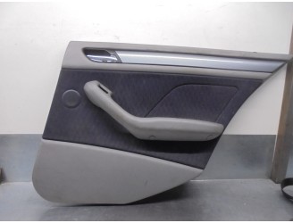 Recambio de guarnecido puerta trasera derecha para bmw serie 3 berlina (e46) 2.5 24v cat referencia OEM IAM 51428224420  