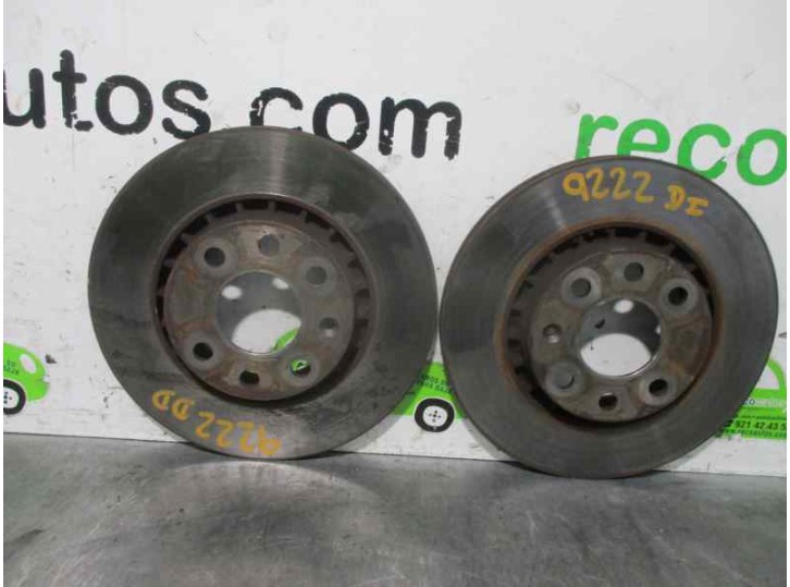 Replacement front brake disc for Opel Tigra 1.6 16v OEM IAM reference 