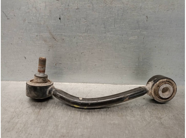 Recambio de tirante trasero izquierdo para porsche cayenne (typ 92aa) 3.0 v6 tdi cat referencia OEM IAM 7L0505465A 