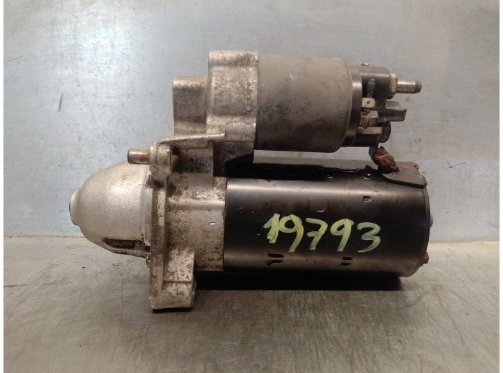 Replacement starter motor for BMW 3 Series Sedan (E46) 2.5 24V CAT OEM IAM reference 1740374 0001108157 BOSCH