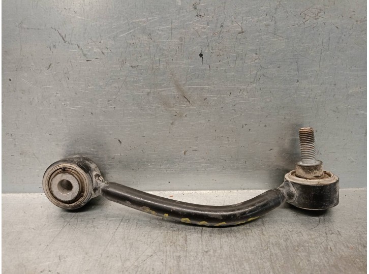 Recambio de tirante trasero derecho para porsche cayenne (typ 92aa) 3.0 v6 tdi cat referencia OEM IAM 7L0505465A  