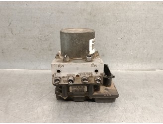 Replacement of ABS unit for Fiat Bravo (198) 1.9 JTD 16V CAT OEM IAM reference 51798096 71748417 0265235416 BOSCH