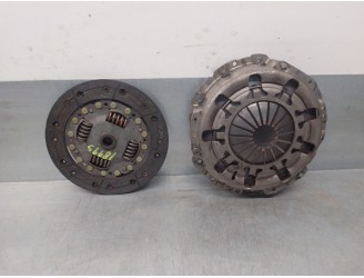 Replacement clutch kit for Fiat 500 (312_) 1.2 LPG (312AXA1A) OEM IAM reference 320037510 120046910 LUK