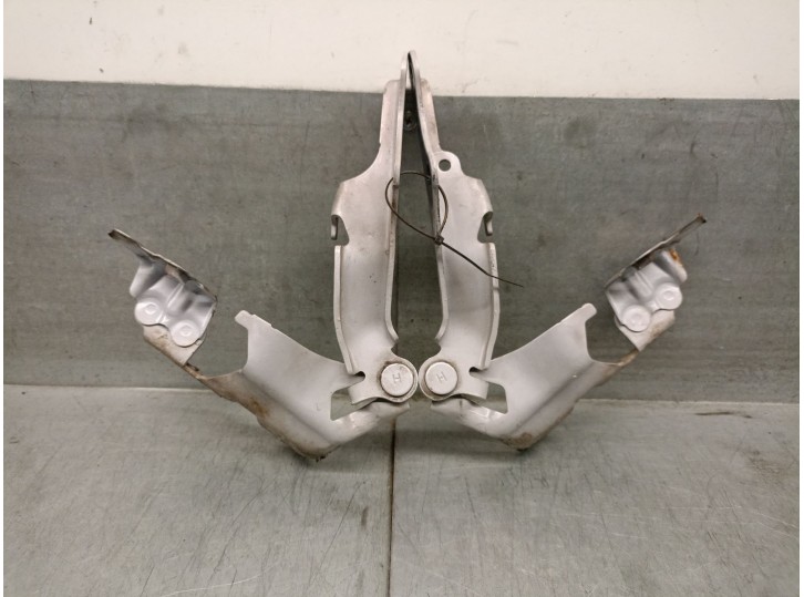 Replacement hood hinge for Lexus GS (_S19_) 450h (GRS191_, GWS191_) OEM IAM reference 5341030220 5342030220