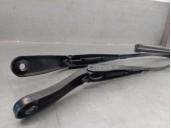 Replacement right front wiper arm for Volvo V60 I (155) D3 / D4 OEM IAM reference 30753505 30753504 
