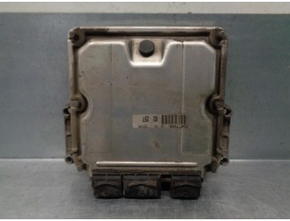 Recambio de centralita motor uce para peugeot 206 berlina 2.0 hdi cat referencia OEM IAM 9642013980 0281010594 BOSCH