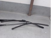 Replacement right front wiper arm for Volvo V60 I (155) D3 / D4 OEM IAM reference 30753505 30753504 
